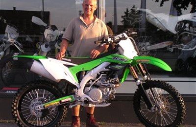 Erste Kawasaki KX 450F/ 2018 übergeben
