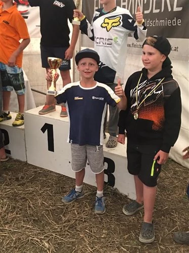 Pressebericht vom Rookie Team Damianik Bild 6: Pressebericht vom Rookie Team Damianik