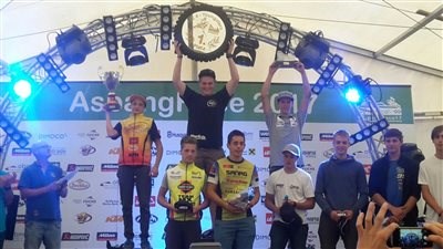 DIMOCO AspangRace 2017 KTM Walzer Teamrider vier Mal am Podium!
Bereits zum vierzehnten Mal fand am vergangenen Wochenende das mittlerweile legend ... Weiter >>