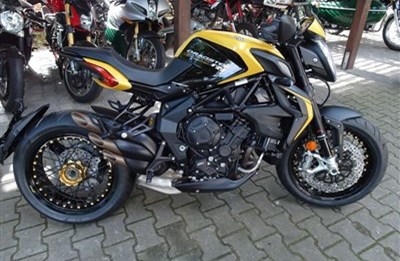 Wir sind stolz, Ihnen die wunderschönen MV Agusta Motorräder als Vertragshändler präsentieren zu dürfen!