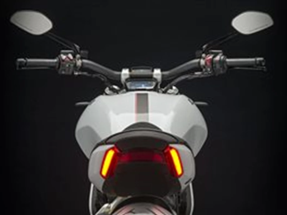 New XDiavel 2018 - neue Farbe: Iceberg white Bild 3: New XDiavel 2018 - neue Farbe: Iceberg white