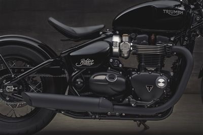 Die Bonneville Bobber Black - Düsterer, böser, kraftvoller!