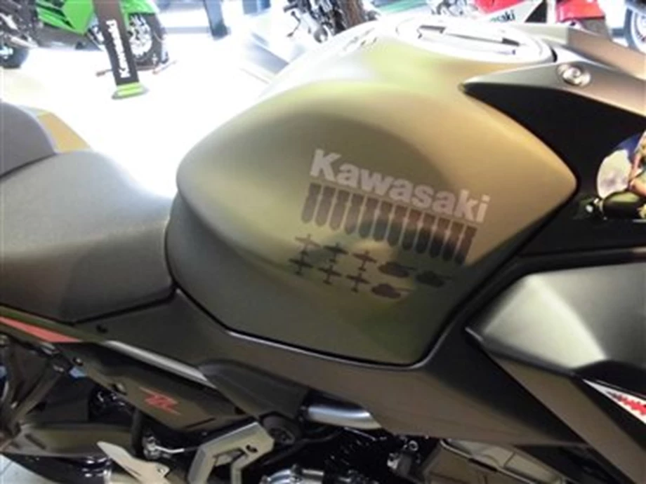 NOSE ART - Design für die neue Kawasaki Z 650 - 2018 Bild 9: NOSE ART - Design für die neue Kawasaki Z 650 - 2018
