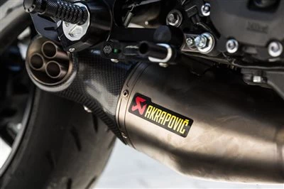 Yamaha MT-09: Umbau zur  Rennstreckentauglichkeit Bild 6: Yamaha MT-09: Umbau zur  Rennstreckentauglichkeit