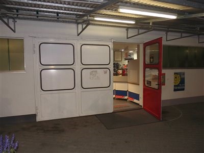 Honda Semmler - Eingangsbereich Werkstatt - Bild 2