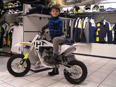 Neue Husqvarna Motorräder übergeben!