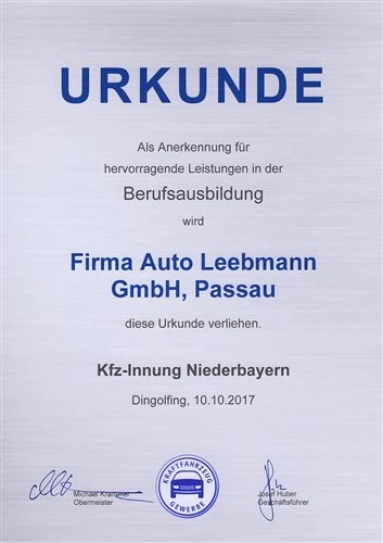 Auszeichnung „Top-Ausbilder 2017“ für die Auto-Leebmann GmbH Bild 3: Auszeichnung „Top-Ausbilder 2017“ für die Auto-Leebmann GmbH
