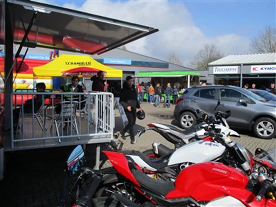 Scheeßeler Motorradtage = DUCATI-SAISONSTART  &  KAWASAKI-DRACHENFEST am 14./15. April 2018  Bild 2: Scheeßeler Motorradtage = DUCATI-SAISONSTART  &  KAWASAKI-DRACHENFEST am 14./15. April 2018