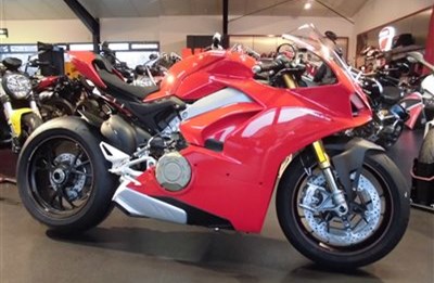 DUCATI Panigale V4 / S / SPECIALE ab SOFORT bei uns !