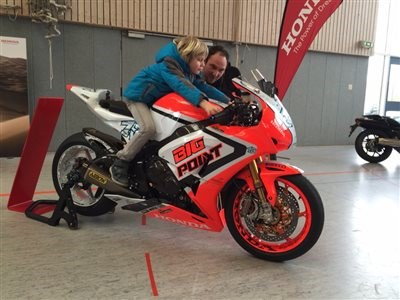 Besucherandrang auf dem Messestand von BigPoint Speyer