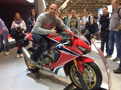 Die neue Honda Fireblade SP 1 & SP 2 auf der Intermot 2016 - Bild 6