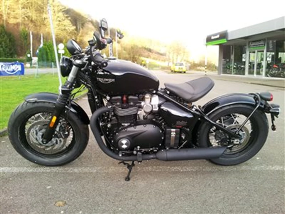 Bonneville Bobber Black ab sofort lieferbar Bild 2: Bonneville Bobber Black ab sofort lieferbar