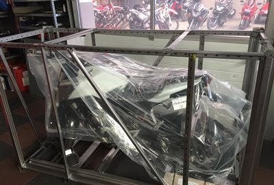 Honda Semmler - CB 125 R eingetroffen