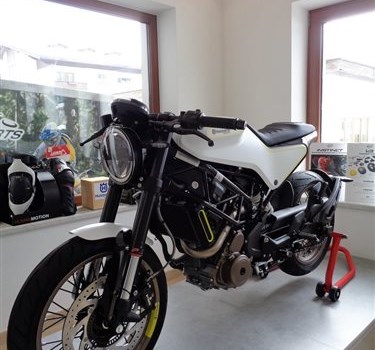 HUSQVARNA VITPILEN 401 --> Ab SOFORT bei uns erhältlich!!! ;) - Bild 4 HUSQVARNA VITPILEN 401 --> Ab SOFORT bei uns erhältlich!!! ;) - Bild 4