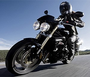 Pressestimmen zur TRIUMPH Street Triple 675 