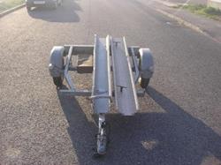 Anhänger zum Transport von einem Motorrad Anhänger zum Transport von einem Motorrad