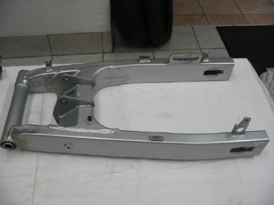 CBR 600 97/98 Schwinge kompl. (c75) Bild 1: CBR 600 97/98 Schwinge kompl. (c75)