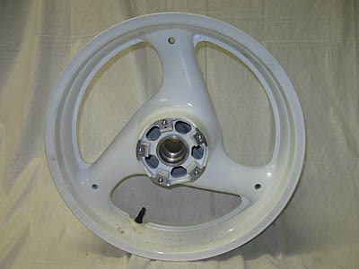 Felge hinten 17 Zoll, GSX-R 750 / 1100, original Suzuki - Bild 2 Felge hinten 17 Zoll, GSX-R 750 / 1100, original Suzuki - Bild 2