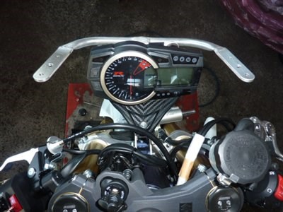 Amaturenträger GSX-R 600/750 L1- - Bild 3