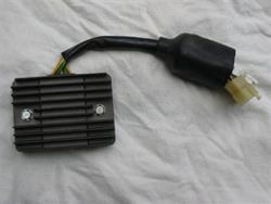 Lichtmaschinenregler Regler VFR 800 98-02 Lichtmaschinenregler Regler VFR 800 98-02