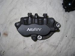 Bremssattel rechts vorne VFR 800 98-02