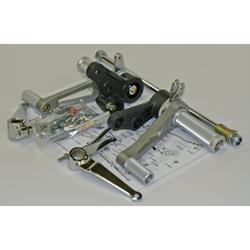 TAROZZI-zurückverlegte Sport-Fußrastenanlage mit TÜV-Gutachten für alle HONDA CX 500 E PC06 `82-`86,
ACHTUNG: Bei Verwendung an der CX 500 `77-`81 müssen Änderungen ( Adapterplatten etc. ) am Fahrzeug