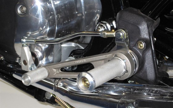 TAROZZI-zurückverlegte Sport-Fußrastenanlage mit TÜV-Gutachten für alle HONDA CB 750 K0, CB 750 K1, CB 750 K2, CB 750 K6 - Bild 2 TAROZZI-zurückverlegte Sport-Fußrastenanlage mit TÜV-Gutachten für alle HONDA CB 750 K0, CB 750 K1, CB 750 K2, CB 750 K6 - Bild 2