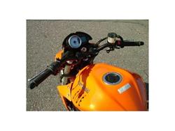 ABM-BOOSTER-Lenkerumbau, inkl. schwarzen Klemmböckchen, für alle TRIUMPF Speed Triple, BOOSTER-Lenker u. Lenkerenden sind titan eloxiert