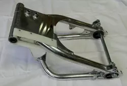 Aluminium-Rundrohrschwinge orig. Nachbau von Z 1000 S1 LAWSON REPLIKA Aluminium-Rundrohrschwinge orig. Nachbau von Z 1000 S1 LAWSON REPLIKA