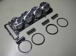637ccm BIG BORE-Kolbensatz, 67,5mm Bohrung, 13,2:1 Verdichtung, für alle YZF-R6 `99-`00 637ccm BIG BORE-Kolbensatz, 67,5mm Bohrung, 13,2:1 Verdichtung, für alle YZF-R6 `99-`00