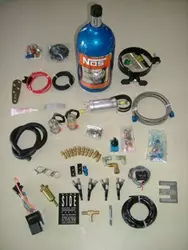 NOS-Lachgas-Kit für 6Zylinder-Motoren über 750ccm NOS-Lachgas-Kit für 6Zylinder-Motoren über 750ccm