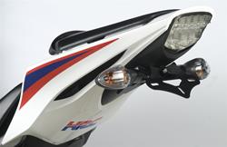 Umbaukit für Kennzeichenhalter von allen CBR 1000 RR 2012-2016 mit UND ohne ABS, geeignet für orig. Blinker oder Miniblinker (z.B. KELLERMANN), inkl. LED-Kennzeichenleuchte und Anbauanleitung