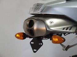 Umbaukit für Kennzeichenhalter von BMW R 1200 S (alle Baujahre), geeignet für orig. Blinker oder Miniblinker (z.B. KELLERMANN), inkl. LED-Kennzeichenleuchte und Anbauanleitung