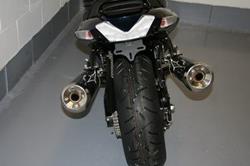 Umbaukit für Kennzeichenhalter von allen ZZR 1400 ab `08, geeignet für orig. Blinker oder Miniblinker (z.B. KELLERMANN), inkl. LED-Kennzeichenbeleuchtung und Anbauanleitung