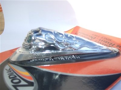 Schutzblechverzierung Totenkopf - Bild 1