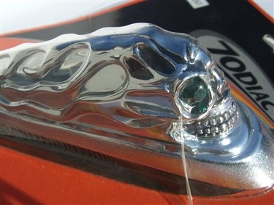 Schutzblechverzierung Totenkopf - Bild 2