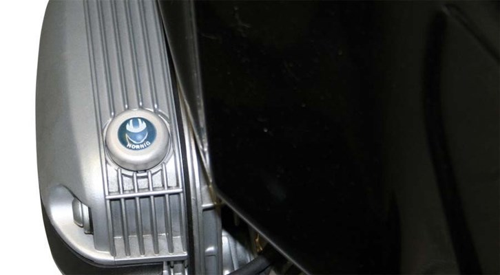 Öldeckel mit Emblem für BMW R1100RT, R1150RT Öldeckel mit Emblem für BMW R1100RT, R1150RT