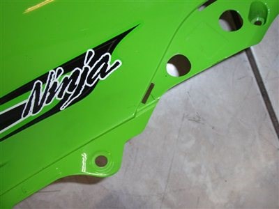 Kawasaki ZX-10R Ninja Verkleidung rechts vorne - Bild 2 Kawasaki ZX-10R Ninja Verkleidung rechts vorne - Bild 2