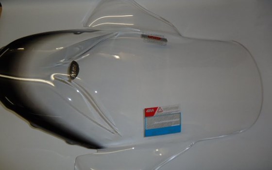 GIVI Windschild für die Suzuki Burgmann Baujahr 2003 - 2006 Klar - Bild 1 GIVI Windschild für die Suzuki Burgmann Baujahr 2003 - 2006 Klar - Bild 1