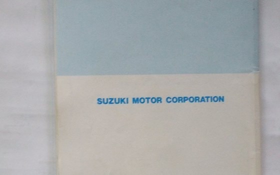 Suzuki Fahrerhandbuch GSXR750 (Y=2000) - Bild 2