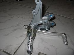 Original Raste kompl. mit Halter und Bremshebel GSXR 750 / 600 2011-