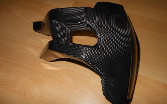 Ducati MTS1200 S / ST / GS Kohlefaser Hinterer Spritzschutz - Bild 2