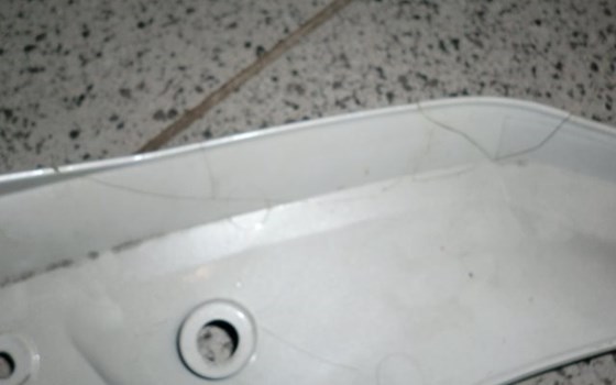 Seitenverkleidung YZF-R 1 ,1998 weiß - Bild 3