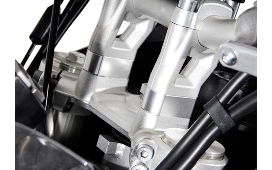 Lenkererhöhung. H=20 mm. Silbern. Triumph Tiger 800/ 900/ 1200. - Bild 2