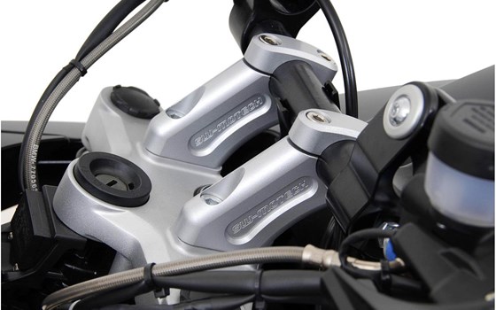 Lenkerverlegung. H=20 mm. Verlegung um 30 mm. Silbern. BMW R1200GS. - Bild 3