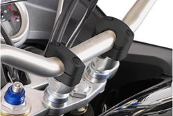 Lenkerkonverter Ø 22 auf 28 mm Lenker. H=20 mm. Schwarz.