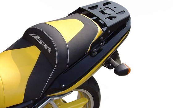 ALU-RACK Gepäckträger. Schwarz. Yamaha FZS 600 Fazer (97-03). - Bild 2