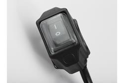 Cockpit-Schalter. Spritzwassergeschützt. Kompakt. 30 cm Kabel.