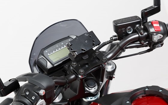 Navi-Halter am Lenker. Schwarz. BMW- / Honda- / Suzuki-Modelle. - Bild 3