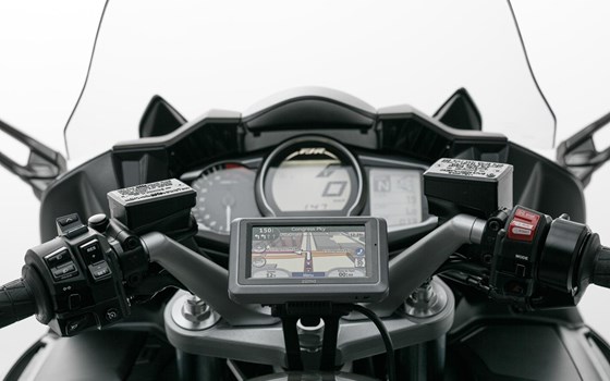 Navi-Halter am Lenker. Schwarz. Yamaha FJR 1300 (04-). - Bild 1
